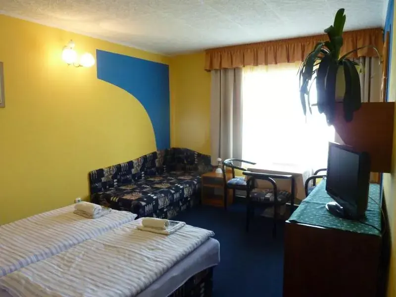 Photo 1